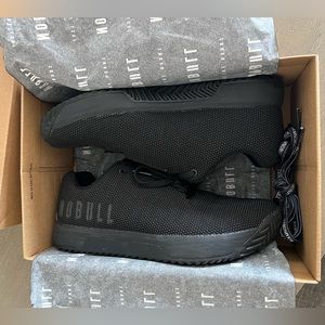 NOBULL SF Trainers. Size 10.5M. Black.